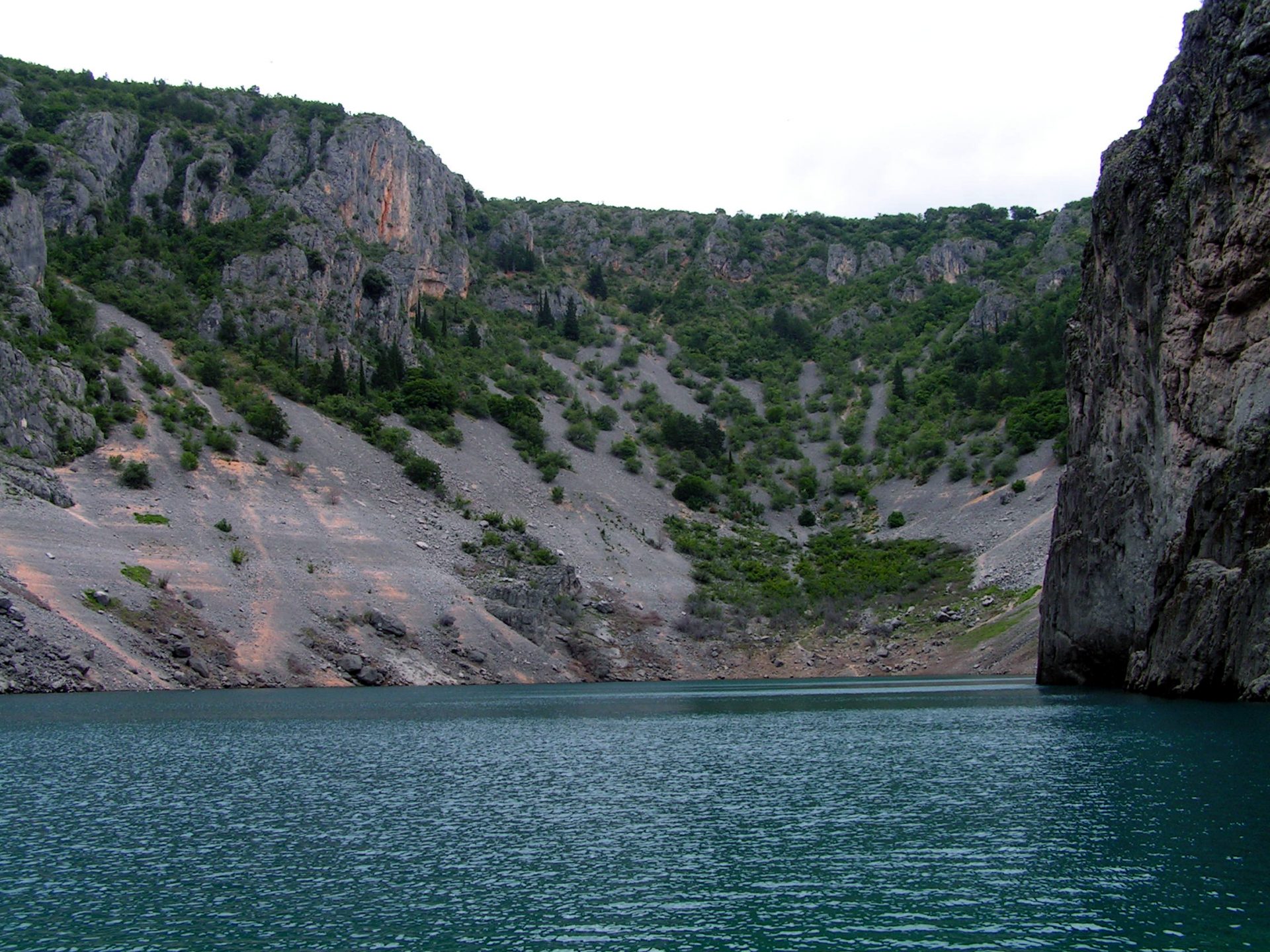 Hladina Modrého jazeru, Imotski, Chorvátsko